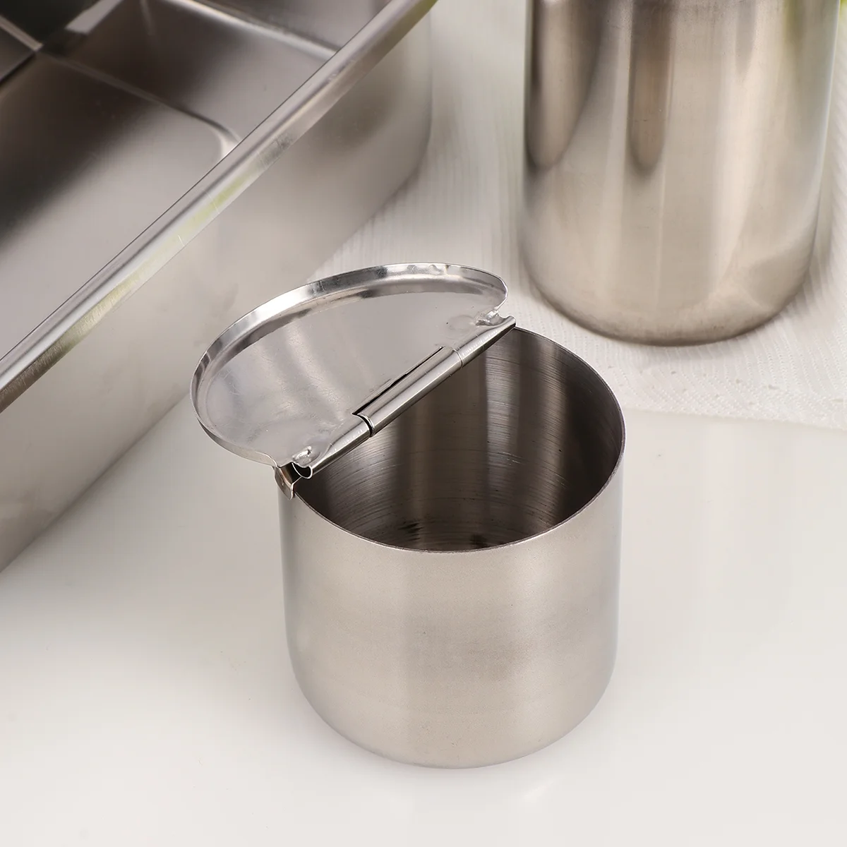 Stainless Steel Surgical Sterilized Tray Jar Pot Container Bottle Tweezers Medical Injection Metal Tray For Therapy