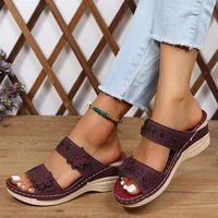 Nouvelles sandales compensées d'été pour femmes, sandales orthopédiques premium à bout ouvert, chaussures décontractées rétro en cuir antidérapantes pour femmes 6