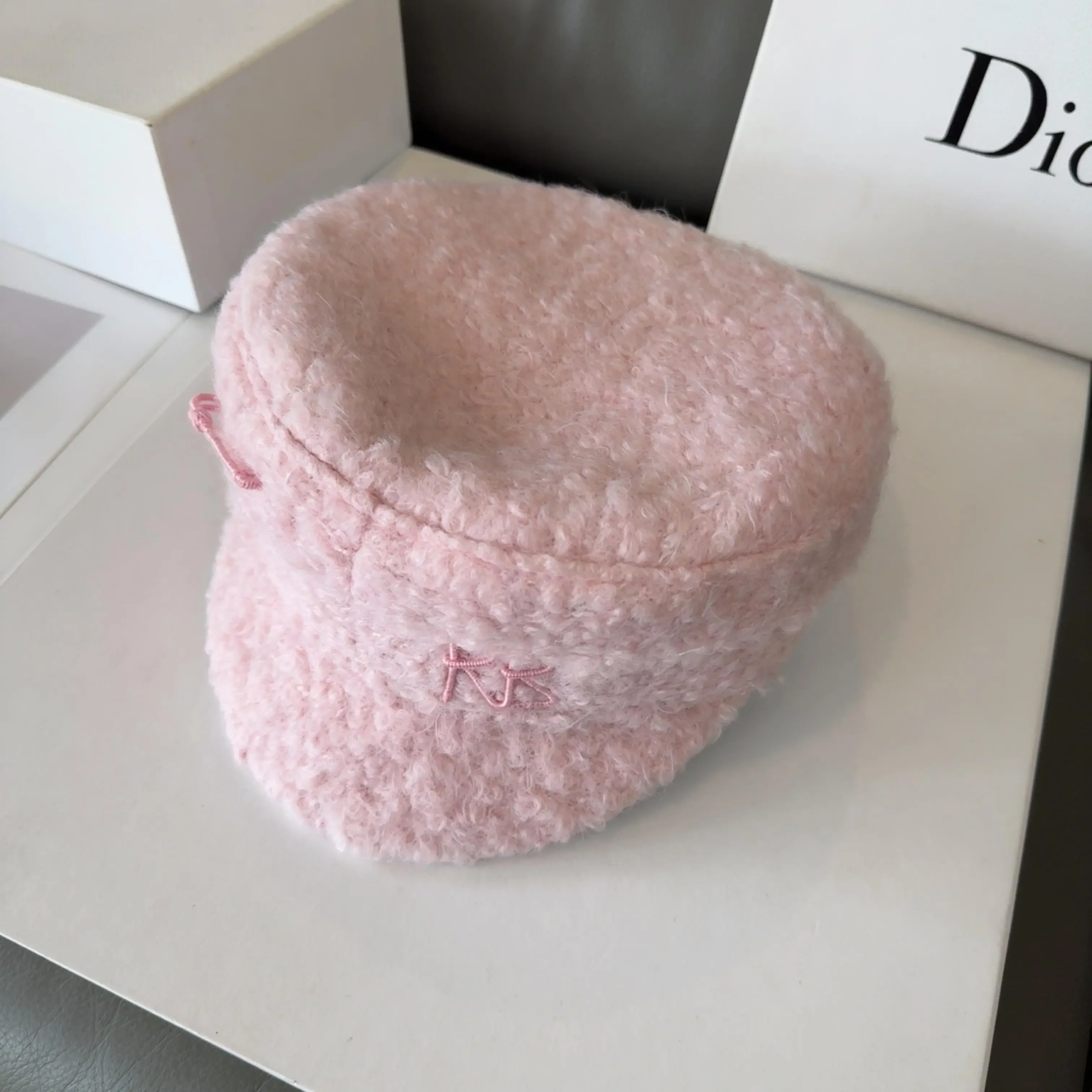 Brand Designer New Winter Baker Boy Caps Pink Letter Newsboy Caps Thick Warm Flat Cap