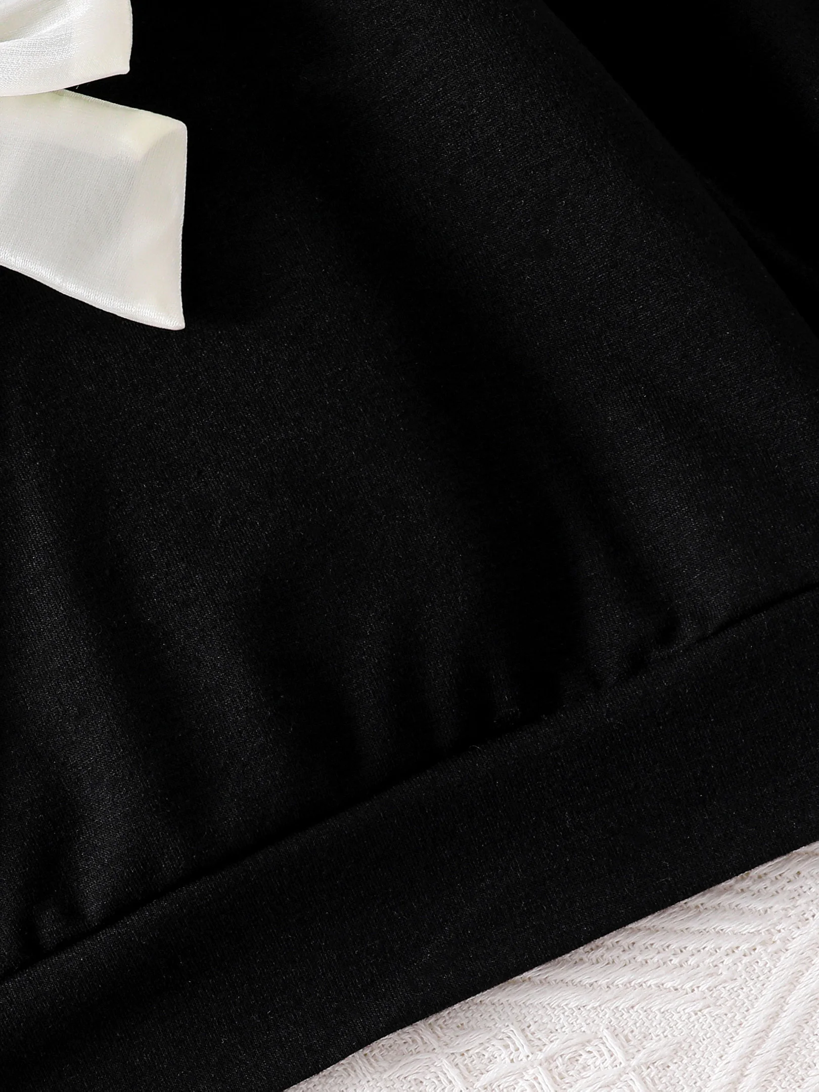 مجموعة مكونة من قطعتين من ملابس الربيع والخريف البسيطة والعصرية للفتيات: ملابس خارجية أنيقة وعقدة على شكل حرف إنجليزي ورقبة دائرية وأكمام طويلة + سراويل من قماش الدنيم الصناعي بطباعة في الهواء الطلق، ملابس كاجوال أنيقة وشبابية للفتيات