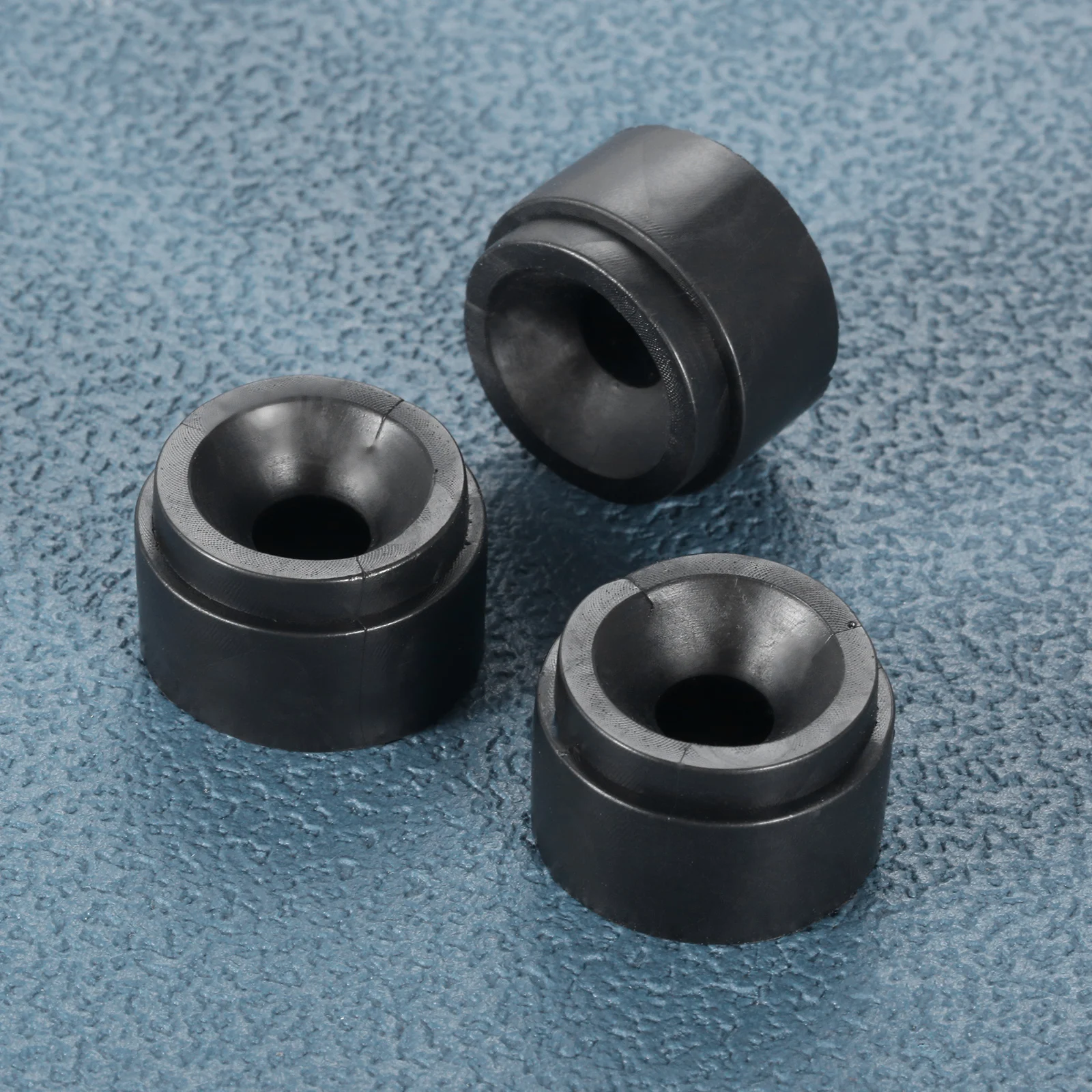 Engine Rubber Mounting Bush 3Pcs/lot 4M5G-6A994-AA for Ford Focus MK2 2004-2011 1434444 Protective Cover Under Guard Plate engine mount bracket engine block guard