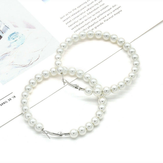 Different Size in Diameter White Pearls Hoop Earrings Women Oversize Pearl Circle Ear Rings Earring Elegance