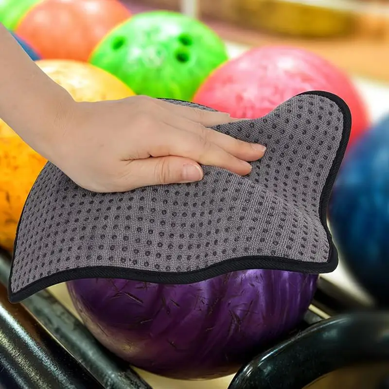 Asciugamano per la pulizia della palla da bowling, super assorbente, antiscivolo, in materiale ecologico, per uso ricreativo nel bowling - immagine 4