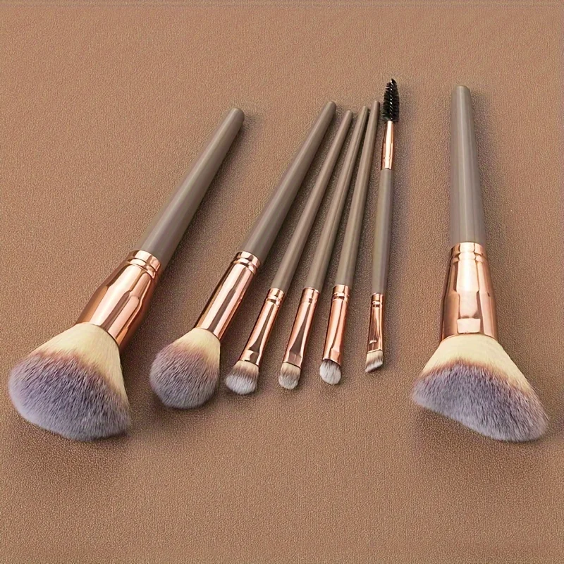 Set 15 pennelli trucco multicolore kit professionale per viso_voghion.com