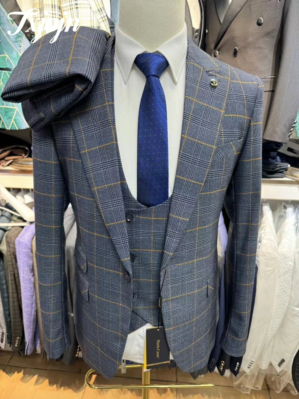 Fashionable Plaid Single Button Men Suit Set 3PCS Luxurious Men Office Suit Classic Groomsmen For Business Wedding
