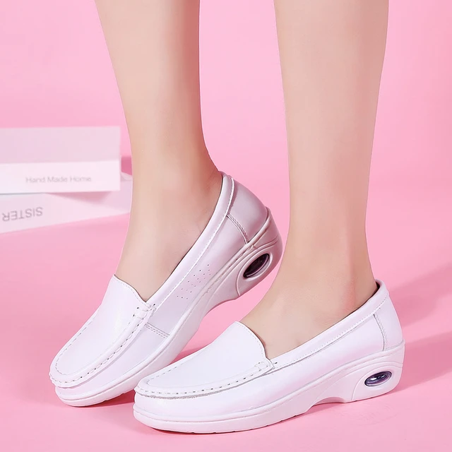 computadora Zanahoria Bocadillo Zapatos blancos De cuña De cuero De vaca para Mujer, zapatillas cómodas  ligeras sin cordones para enfermera, Zapatos planos De moda para Mujer _ -  AliExpress Mobile