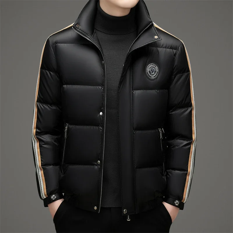 thumbnail image 1 of Nueva chaqueta de plumón de lujo de invierno para hombre 2024, ropa de diseñador, abrigo corto grueso, plumón de ganso relleno de lujo, tops ultraligeros para hombre, 1 of 4