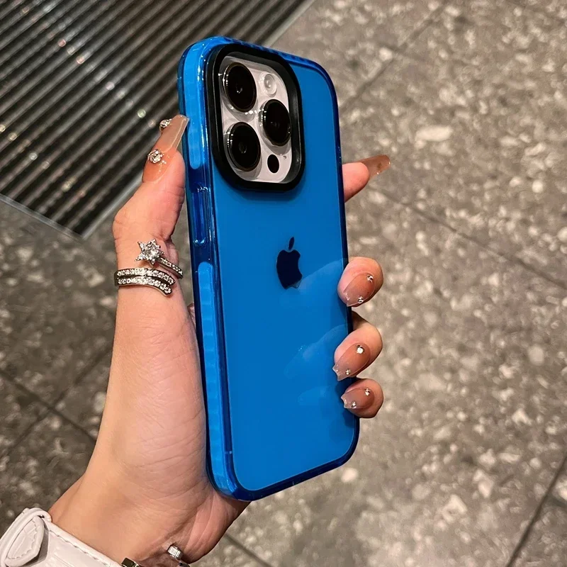 Luxury Transparent Shockproof Phone Case with Clear Bumper Design