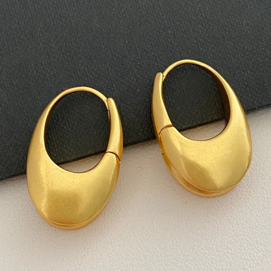 

European and American geometric oval ear buckle