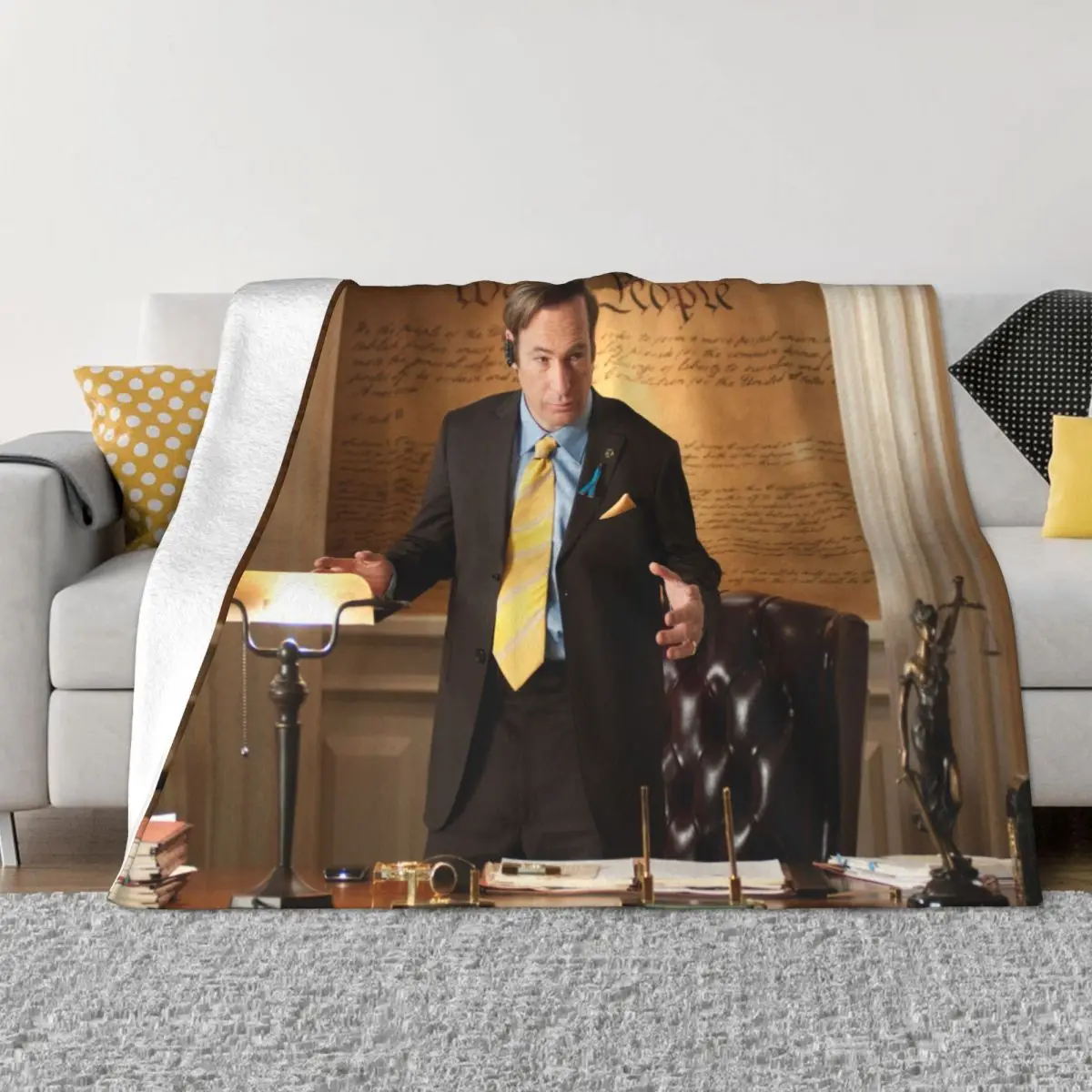 

Saul Goodman Actor Blankets Velvet Autumn/Winter Breathable Lightweight Thin Throw Blanket for Bedding Office Bedspread