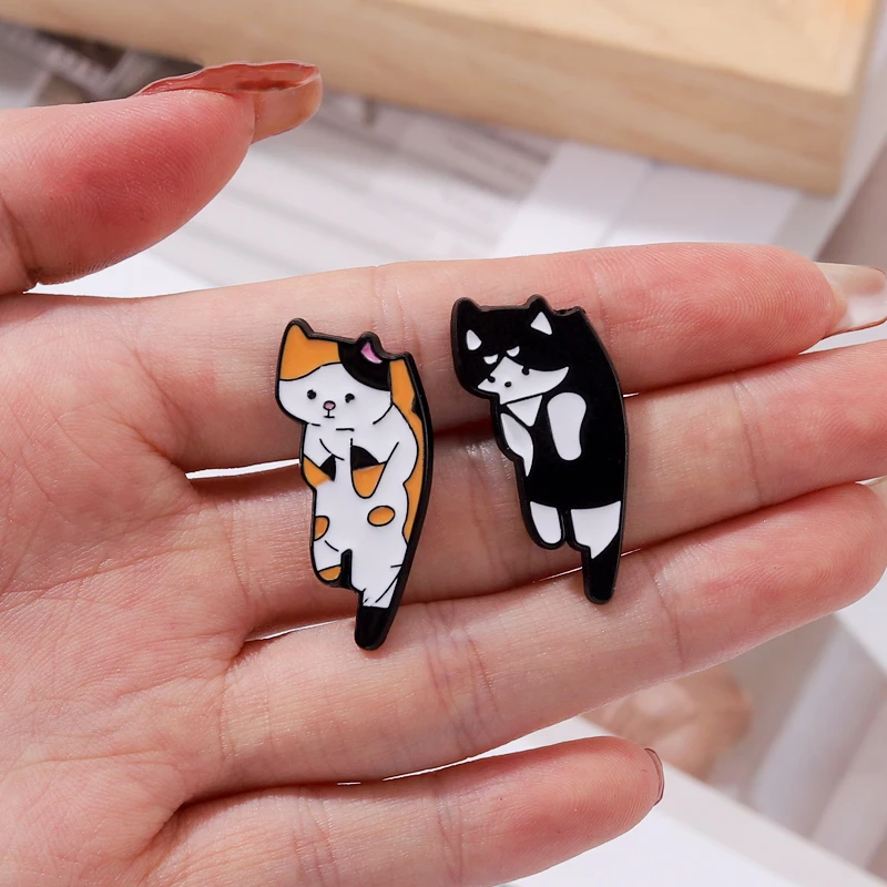 Engraçado fome comer peixe gato preto duro esmalte pino kawaii desenhos  animados gatos animal dourado broche lapela mochila pinos decoração  presente exclusivo - AliExpress