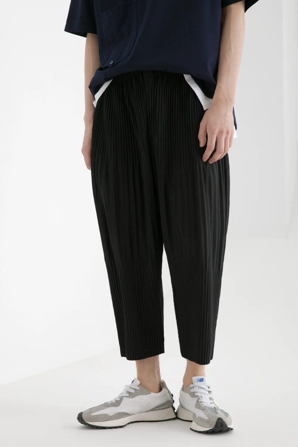 Miyake Pleated Japanese Harem Pants Men Loose Pants Breathable Low-crotch Vintage Clothing men harem pants