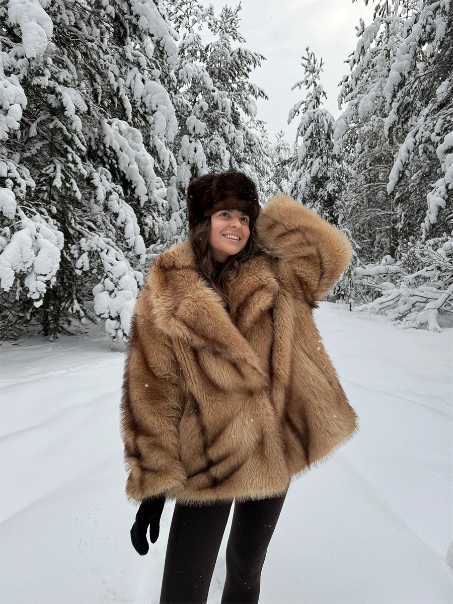 Brown Stripes Gradient Premium Faux Fox Fur Coat Women’s Fashion Iconic Plush Outwear High Street Vintage Cozy Everyday Outfit