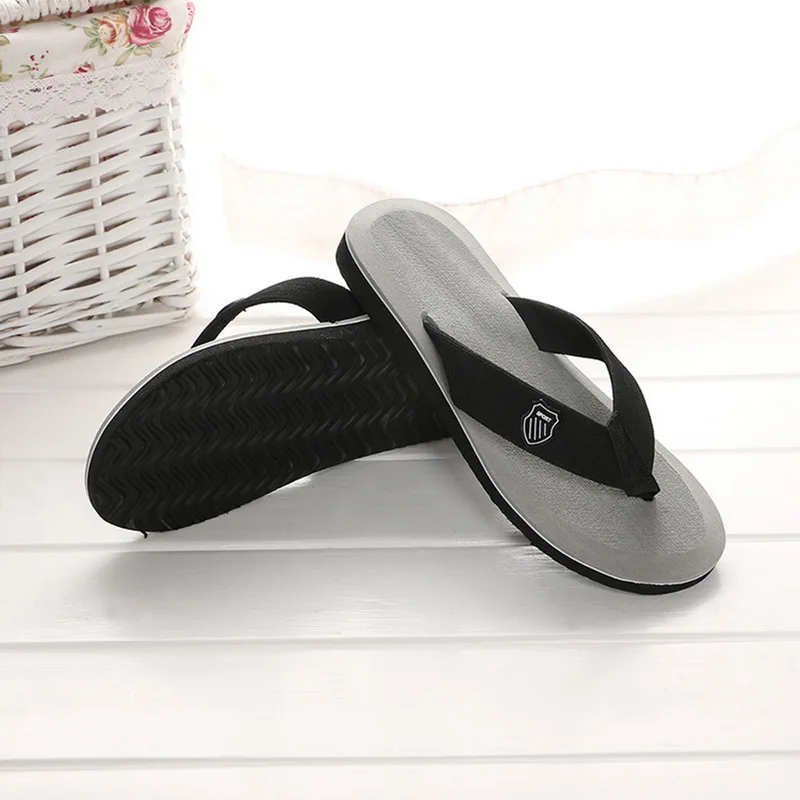 Men’s Summer Flip-Flops 2024 – Casual Flat Slippers for Beach, Outdoor, and Indoor Use, Anti-Slip Thong Sandals for Home Beach Footwear Flip-flops