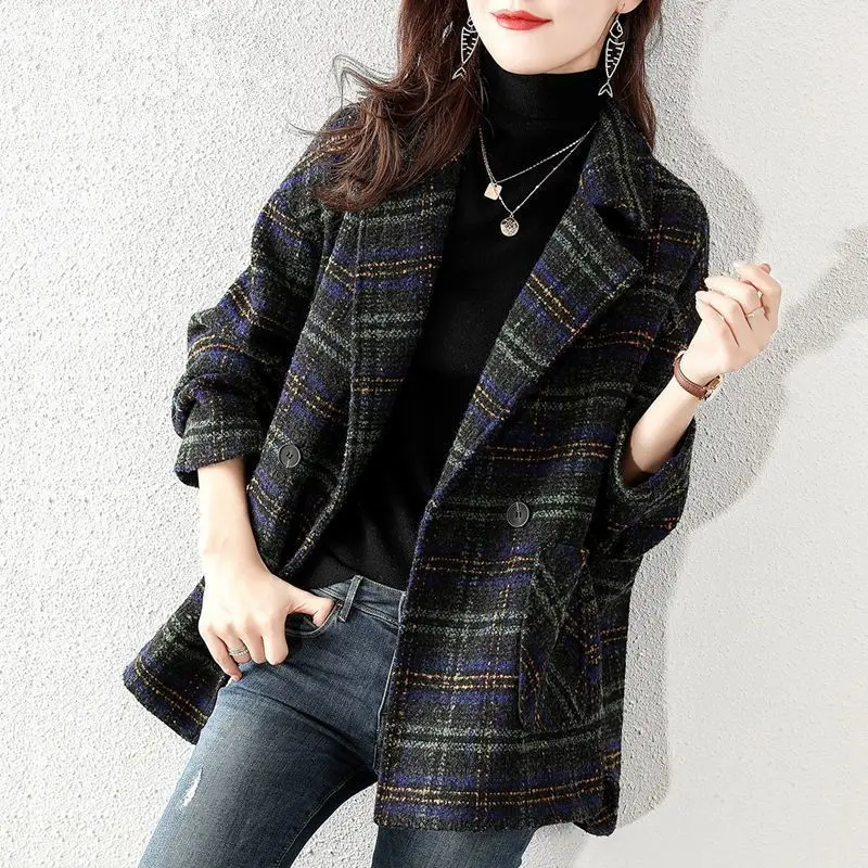 Women's Autumn Winter New Fashion Retro Suit Collar Button Plaid Korean Versatile Long Sleeved Loose Woolen Medium Length Coat blouses medium length shirt jacket women roll up sleeve button solid color retro trench coat pocket tops mujer new