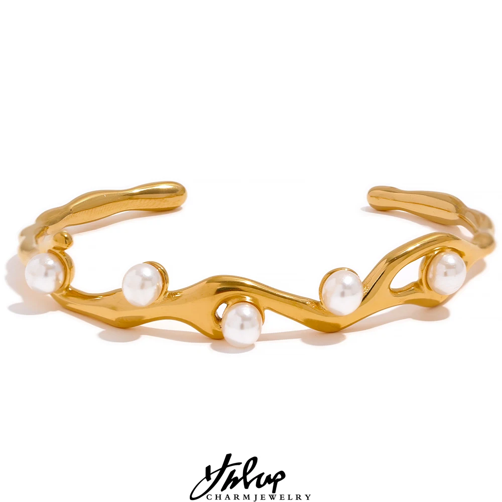 Elegant bracelet of pearls, gold color, stainless steel, twist cuff, bracelet, water-resistant