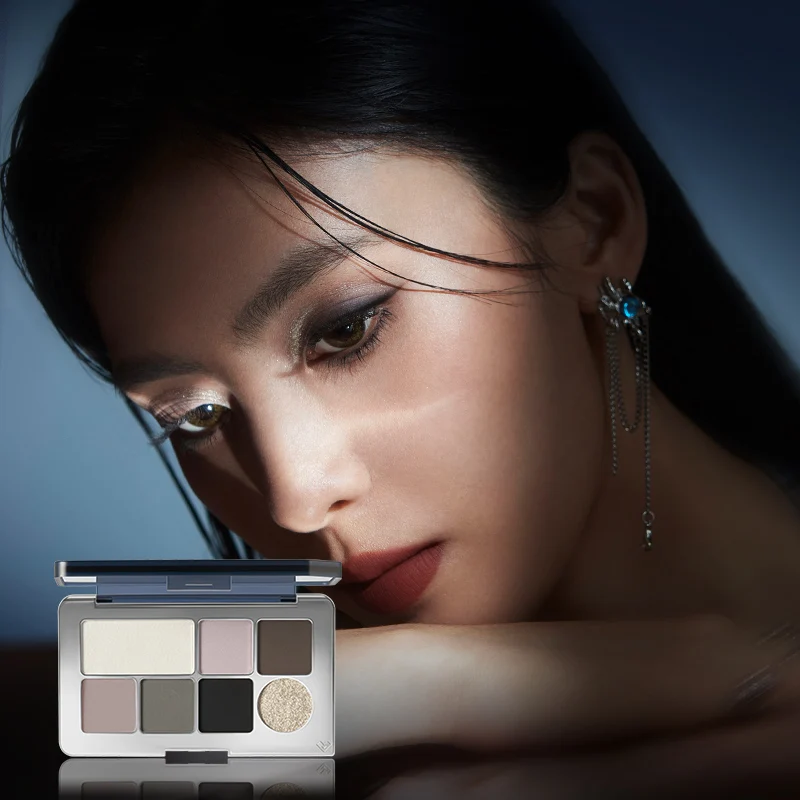 Spenny/Spenny's seven-color eyeshadow palette is delicate and easy to extend, matte and long-lasting, make-up cement palette
