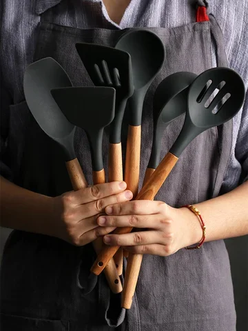 

1Pcs/Set Silicone Cooking Utensils kitchen Accessories Set Tool Ladle Egg Beaters Shovel Cooking Non-stick Wooden Handle Spatula