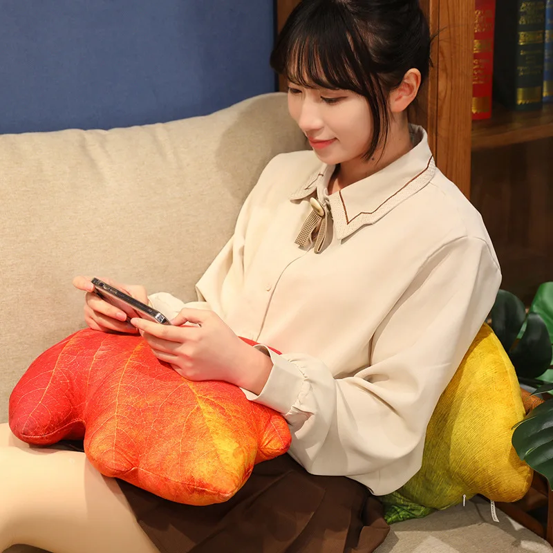 Creative Plant Leaves Plush Toys Maple Leaves Ginkgo Stuffed Dolls Small And Fresh Sofas Cushions Room Decor Exquisite Gifts 4