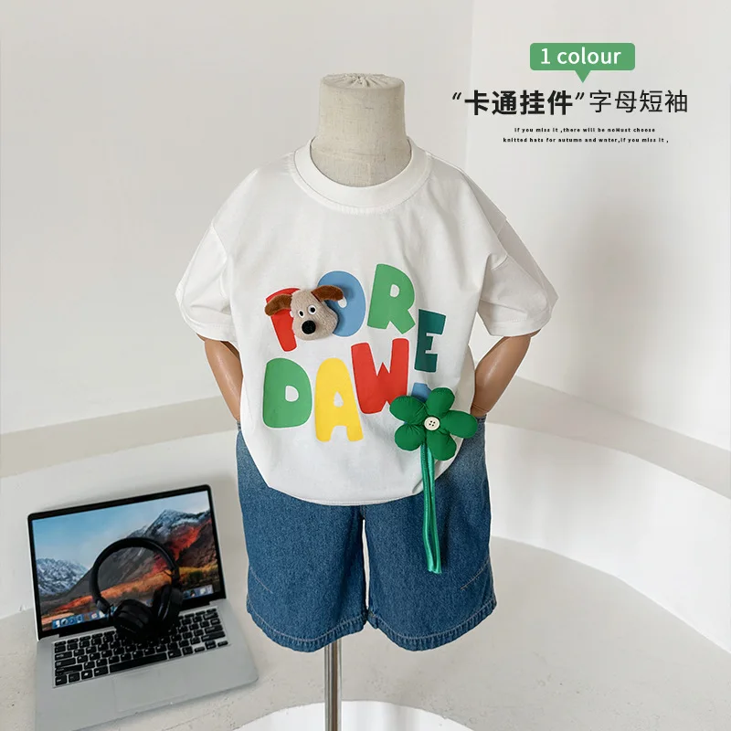 

Новинка лета 2024, детская одежда, Детская футболка с разноцветными буквами, с мультяшным кулоном и коротким рукавом для мальчиков и девочек