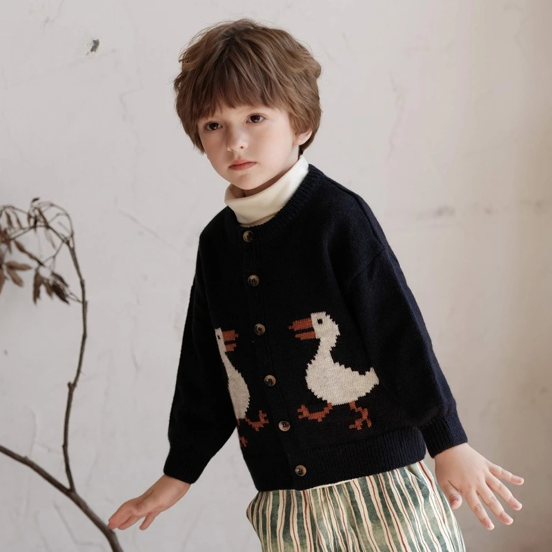 2025 가을 겨울 신상 다용도 아동용 가디건 귀여운 오리 자수  외출용 스웨터
