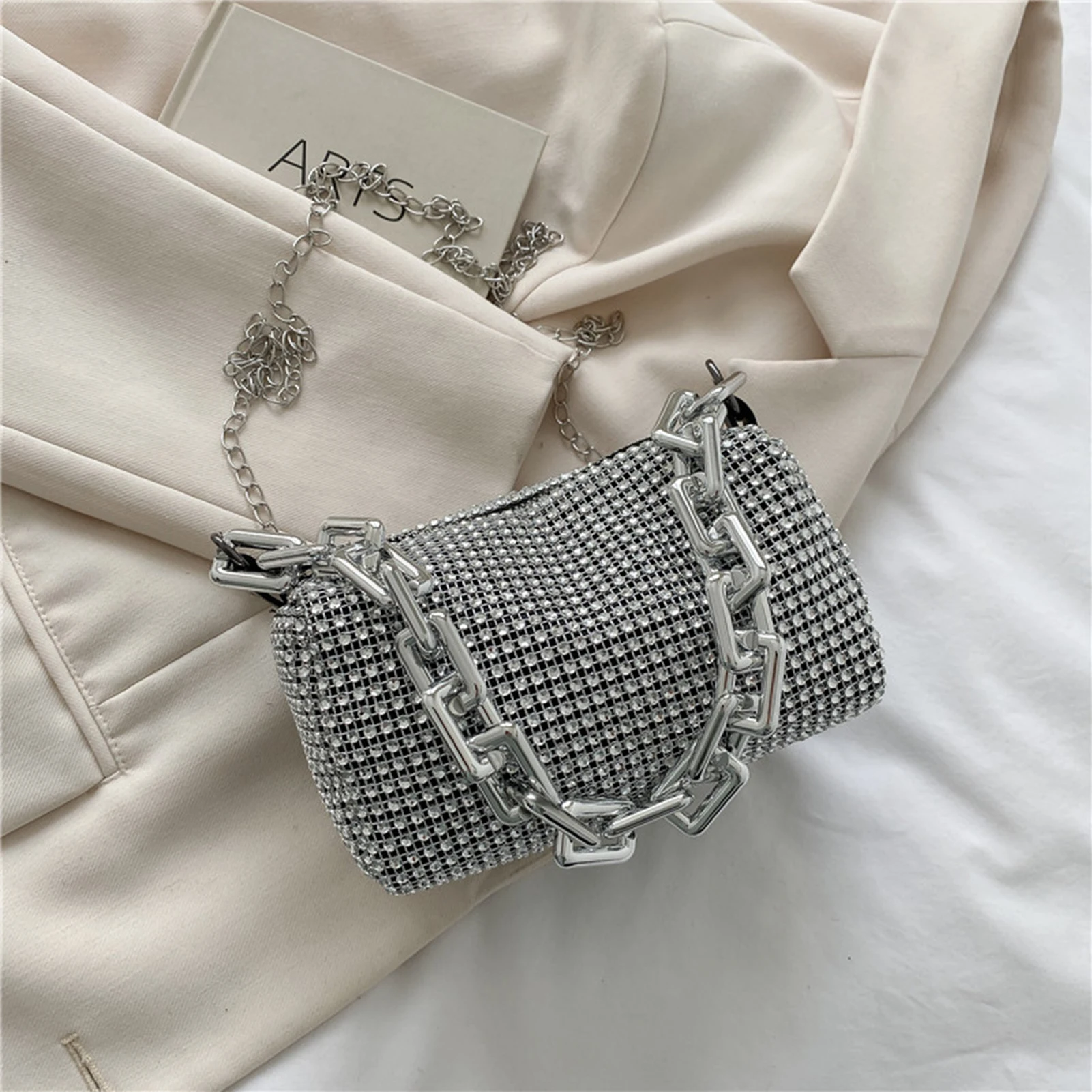 

New Rhinestone Handbags For Women Clutch 2023 Diamonds Shoulder Bag Purse Ladies Female Crossbody Bag Shining Chain Crystal Tote