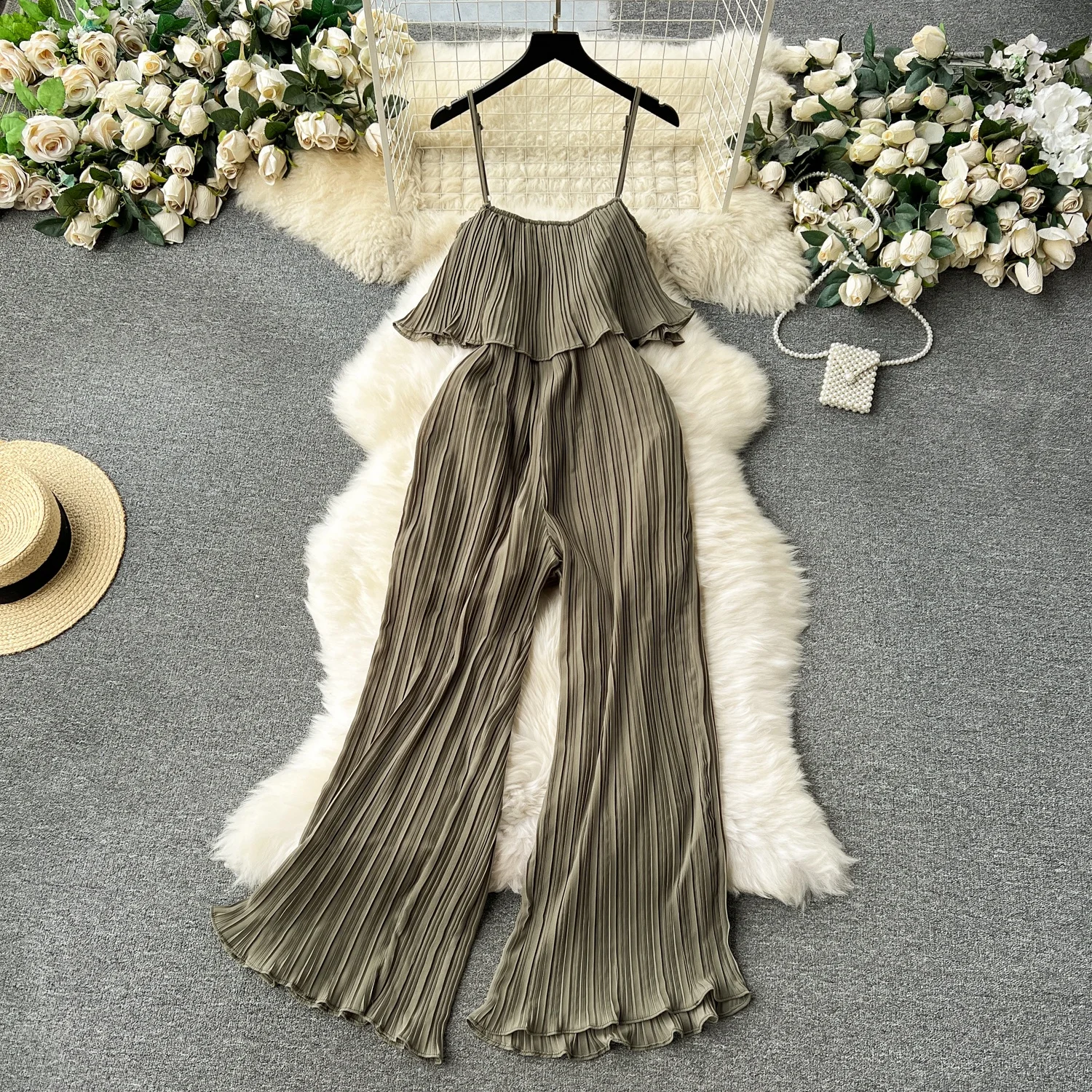 Рисунок 4 - Женский шифоновый комбинезон Clothland