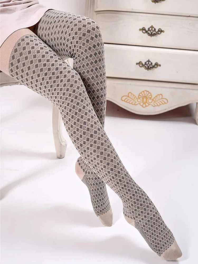 British Style Women Retro Lozenge Pantyhose Thick Wool Blend Soft Elastic Fashion Knit Warm Tights
