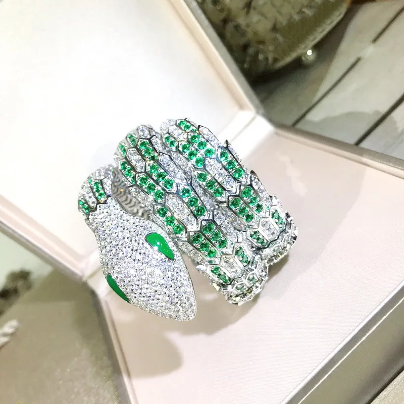 

Designer Collection Luxurious Bracelet Settings Green Full Czech Zircon Snake Serpent Snakelike Three Circle Elastic Bangle