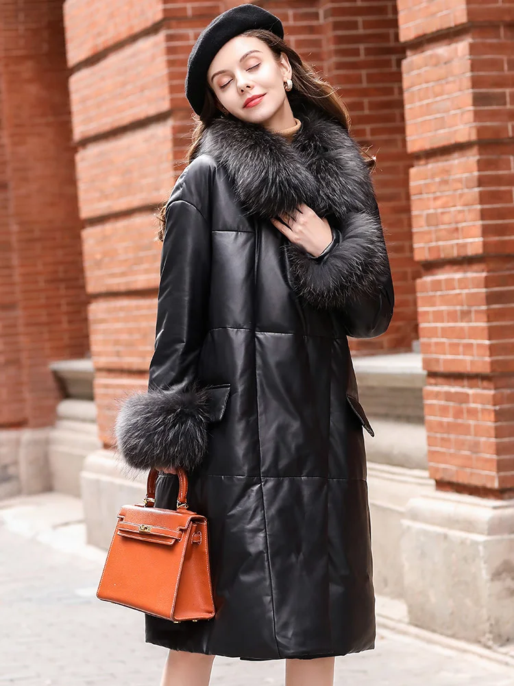 Рисунок 4 - Женское кожаное пальто средней длины