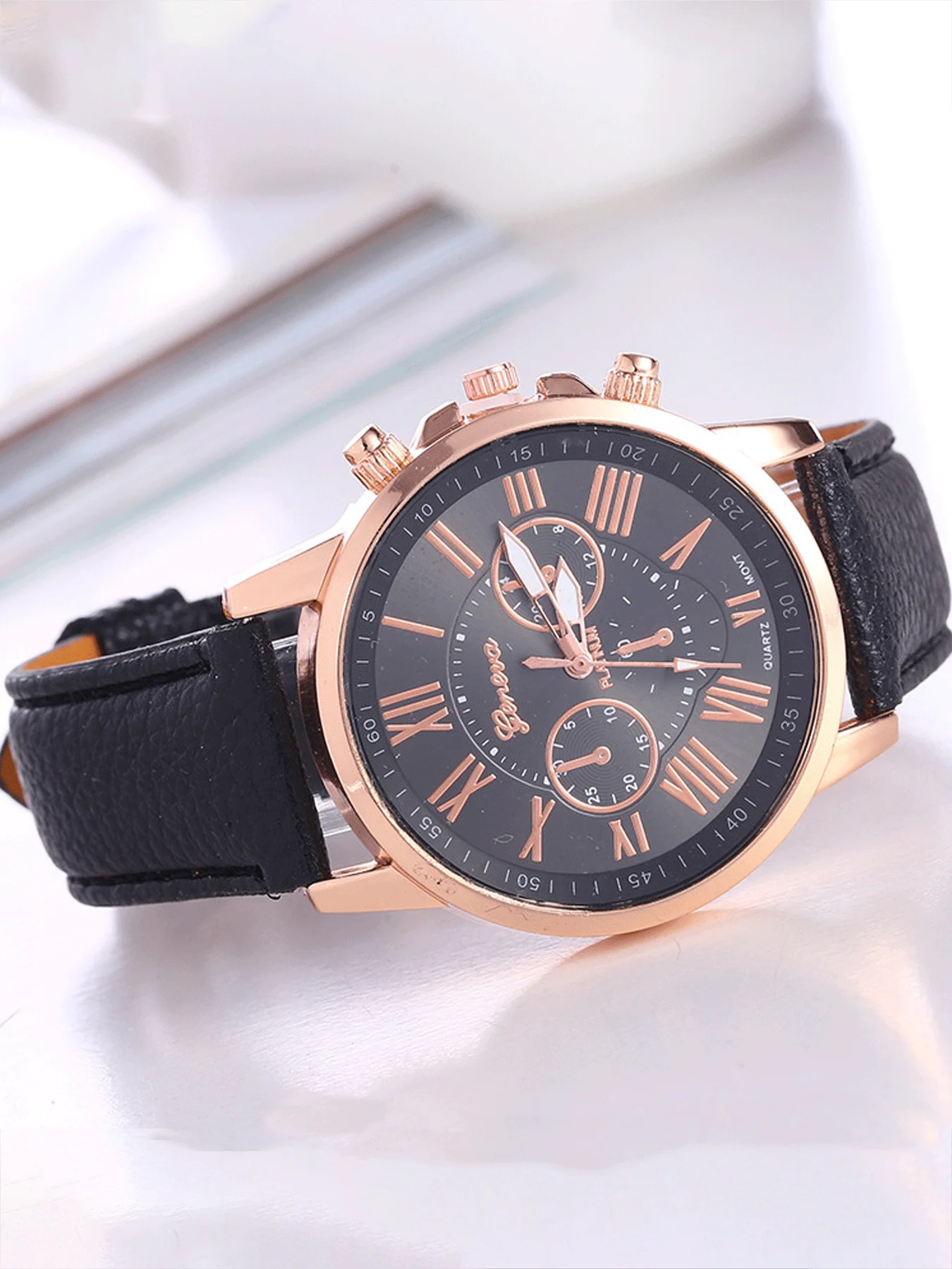 Fashion watch, simple and cute butterfly jewelry, classic and versatile watch, color plate, women's wrist watch set