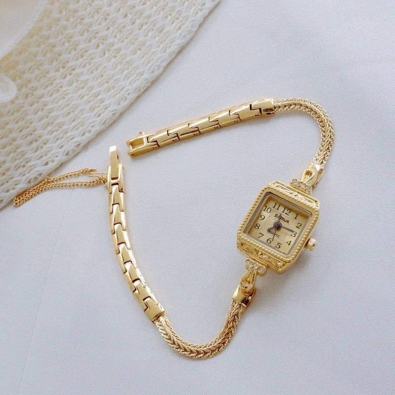 DelicateandlightluxuryVintageslimstrapwatchchicvintagebraceletsquarewatchWomens