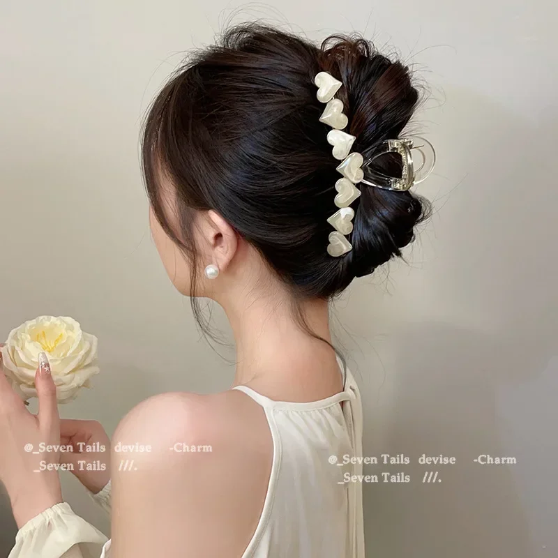 Women's Love Jelly Claw Clip Girl's Back Spoon Summer Korean New Exquisite Shark Clip Fashion Accessories Hair 13cm hair accessories