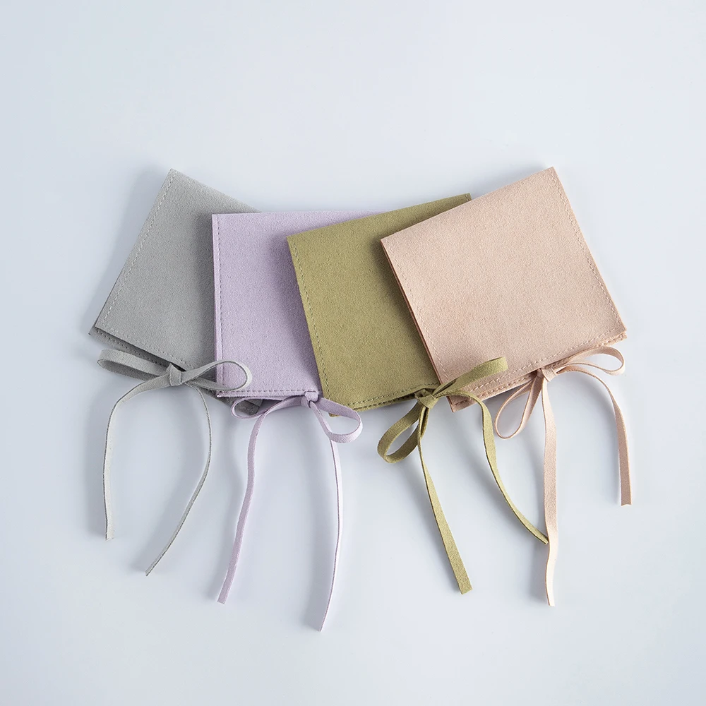 100 Microfiber Jewelry Organizer Small Gift Bags 8x8cm Rings Tarot Storage Packaging Mini Pouch Wedding Favor Candy Bag Business