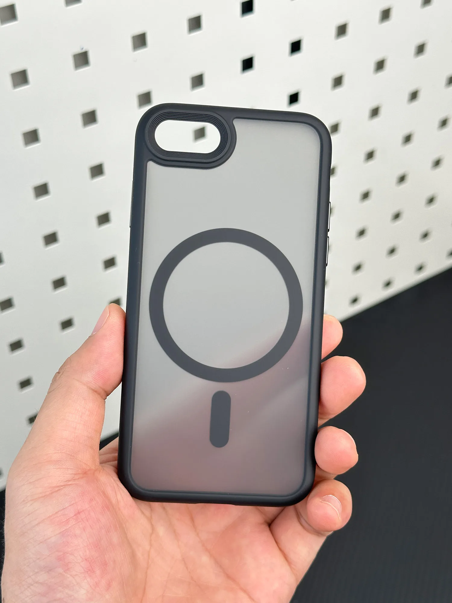 Magnético Luxuoso para o Iphone Se3 Se2 Mais à Prova de Choque Tpu Carregamento sem Fio Case - Image 4
