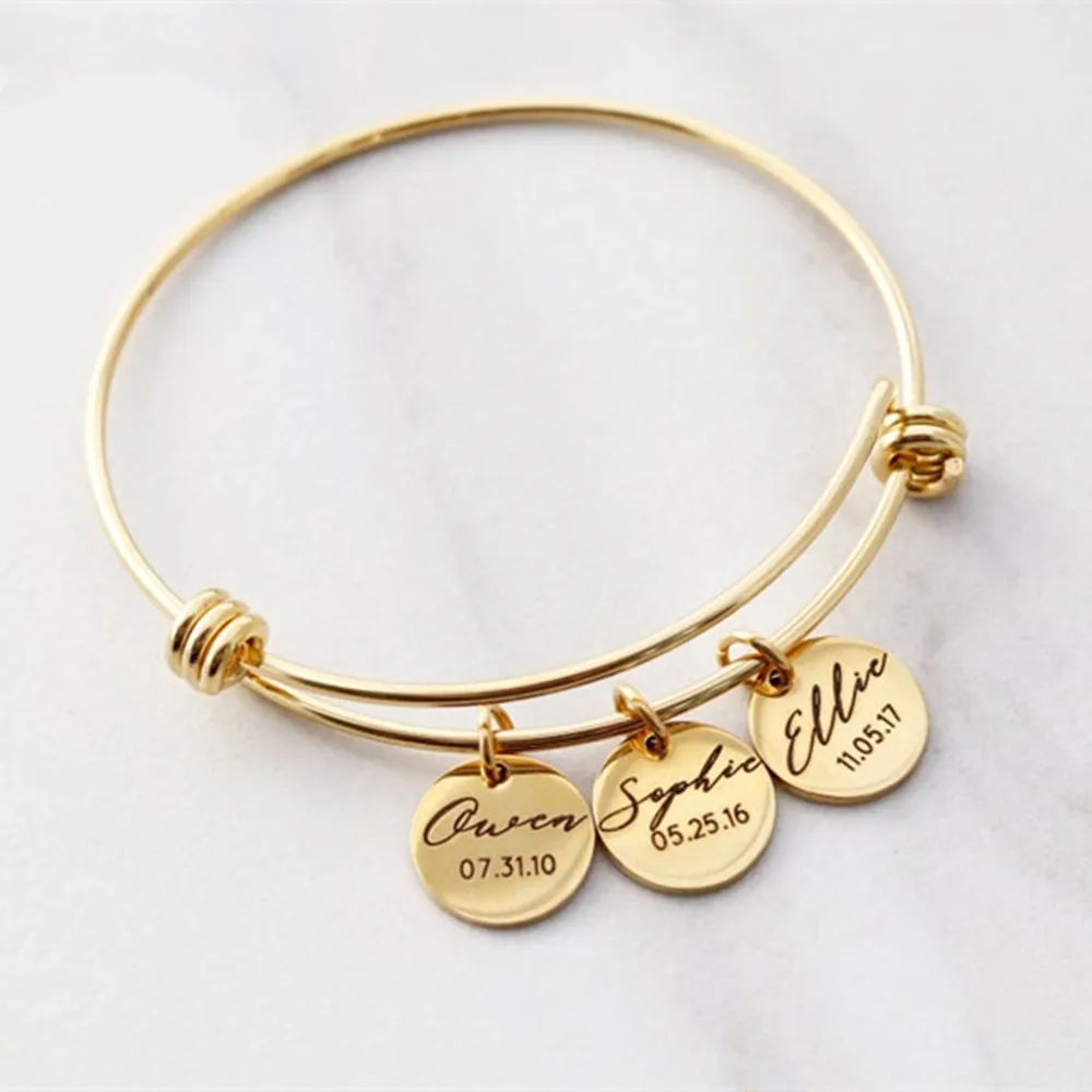 

Custom Bangle For Women Personalized Stainless Steel Heart Round Engraved Name Pendant Gold Bracelets Jewelry Gift