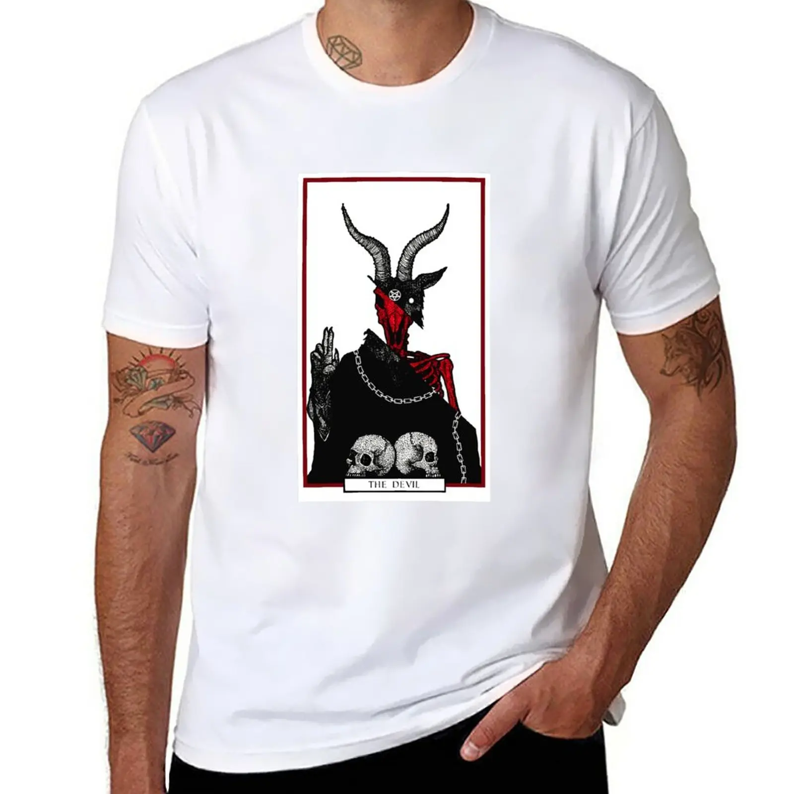 Novità The Arcana Mortis Tarot: The Devil T-Shirt Sport Fan T-Shirt Manica Corta T-Shirt Grafica T-Shirt Nere Per Uomo