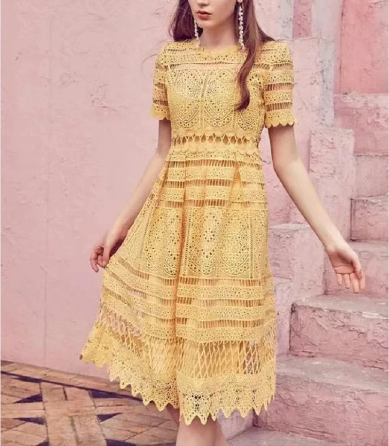 

Женское кружевное платье с круглым вырезом, желтое элегантное облегающее платье с цветочным узором и крючком, женская одежда для отдыха, роскошная уличная одежда