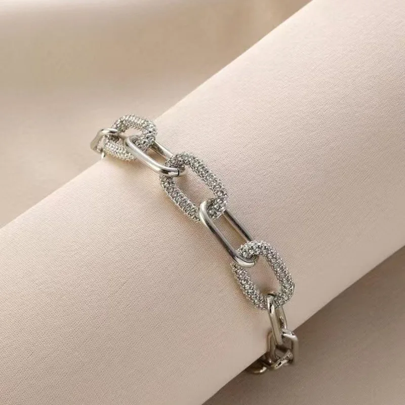 Exquisite Oval Diamond-Embedded Bracelet Simple Fashion Personalized Daily Versatile Jewelry Essential Elegant Fashion Access... - 3
