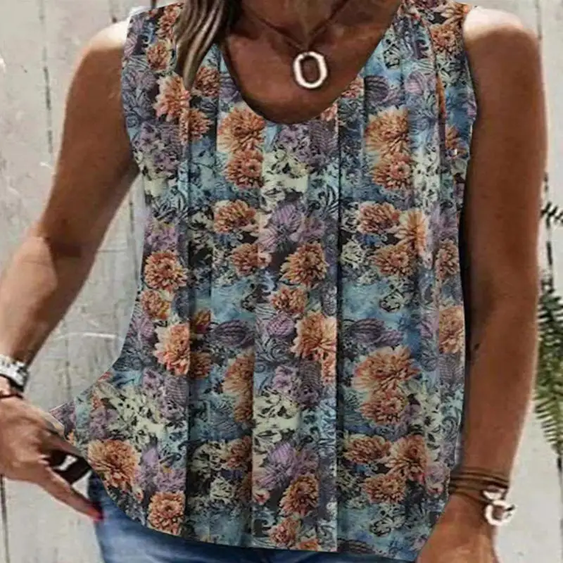 

Plus Size Women's Sleeveless V-Neck Graphic Floral Printed Top