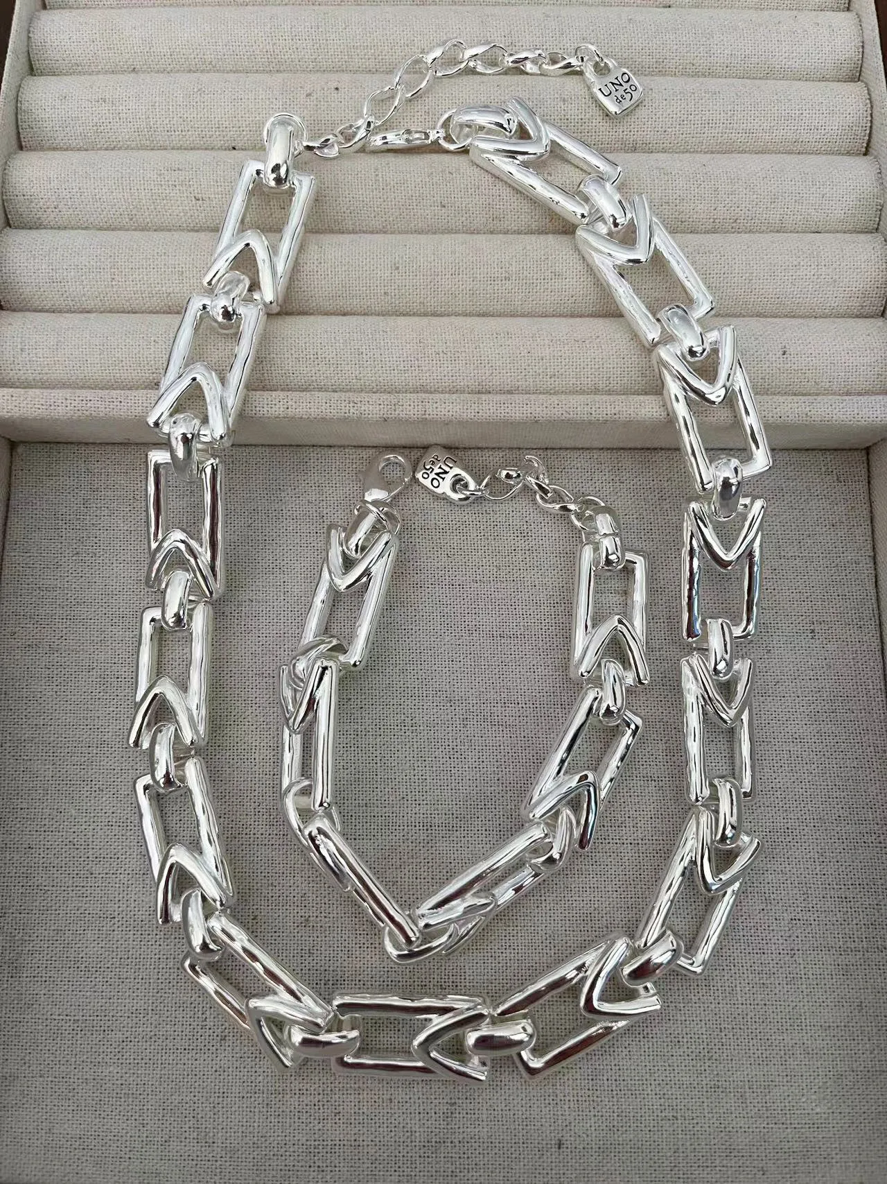 YS 2024 Fashion Popular 925 Silver Classic UNO DE 50  Bracelet Necklace for Women Jewelry Gift Free Delivery Dropshippring