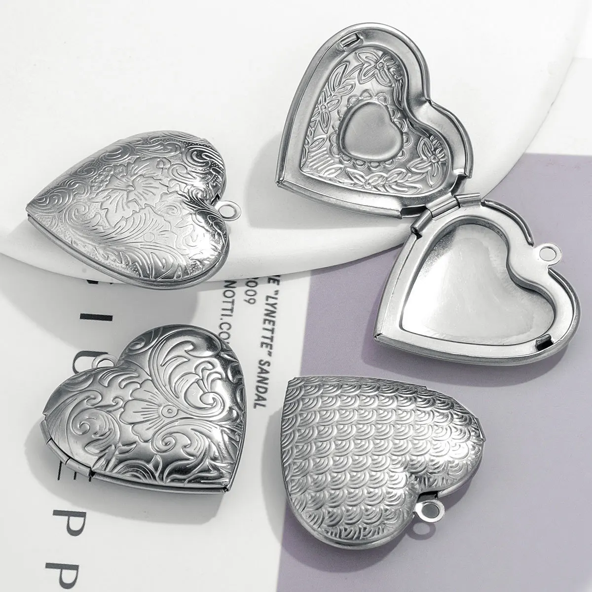 Stainless Steel Love Box Pendant Retro Relief Pattern Pendant DIY Creative Necklace Jewelry Accessory 1