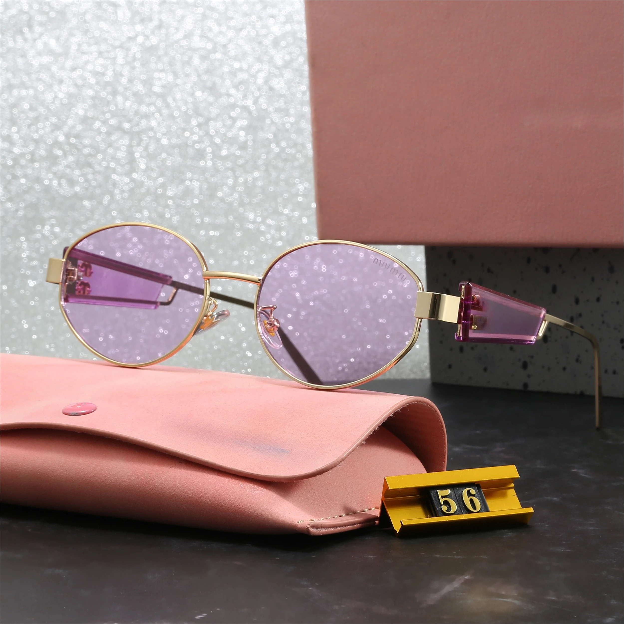 Ʈ������ Ĺ���� ���۶� ������ UV400 ��Ƽ�� ���� ������ ��Ʈ�� ��ũ �м� ���۶�