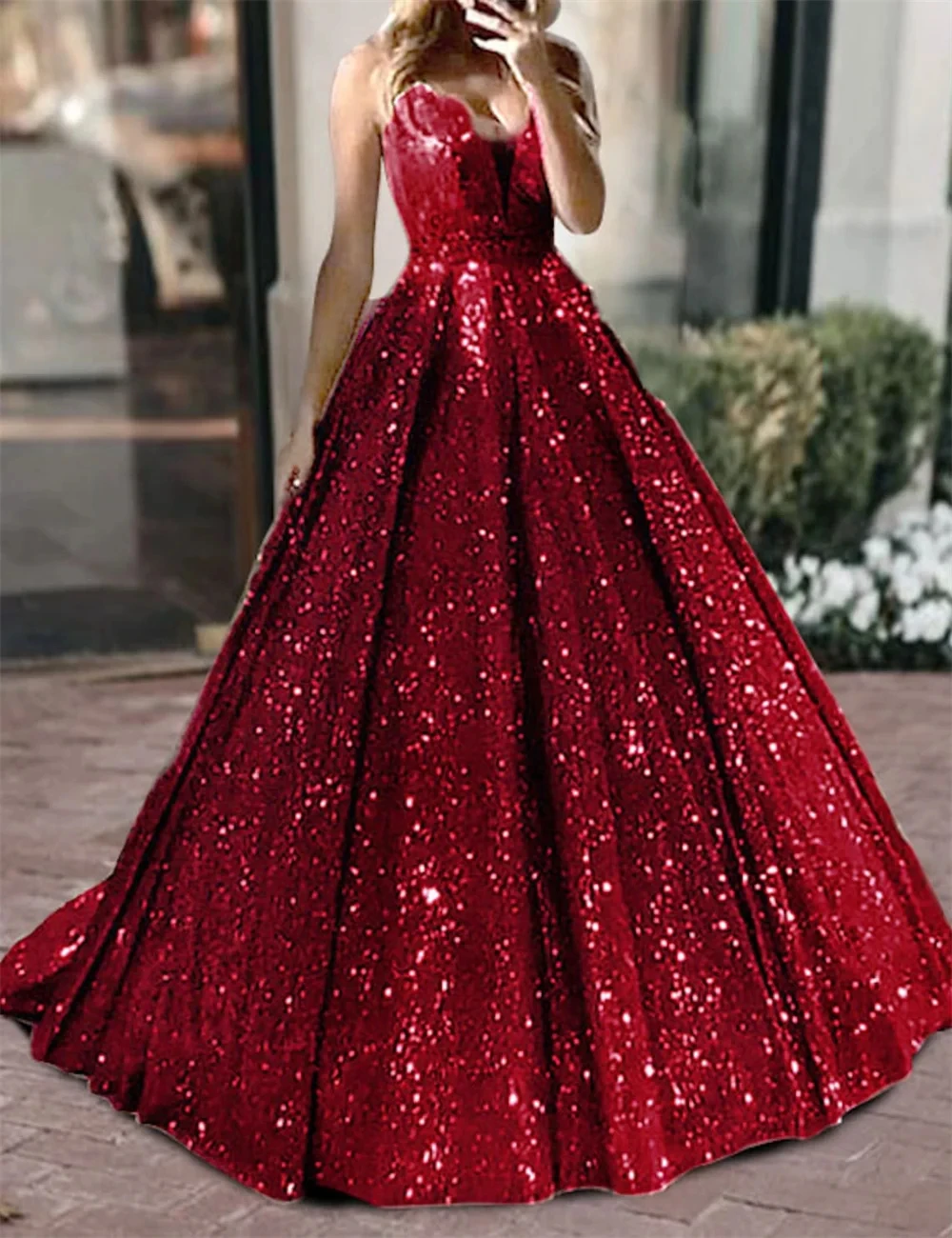 Sequined Ball Gown Quinceanera Dresses Long Luxury Party Dresses V-Neck V-Back Sleeveless Sweep Train Made Prom Gown