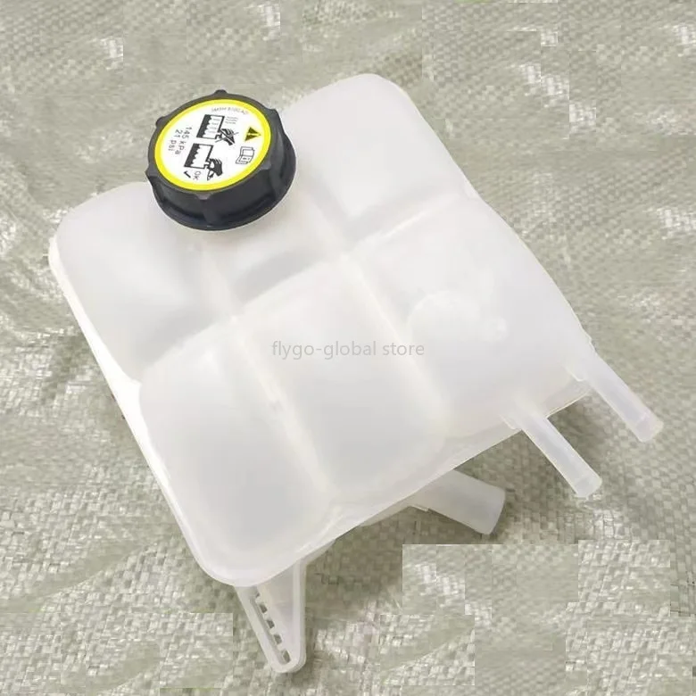 Suitable for Ford Focus Mazda 3 expansion tank coolant tank bottle 05-14
