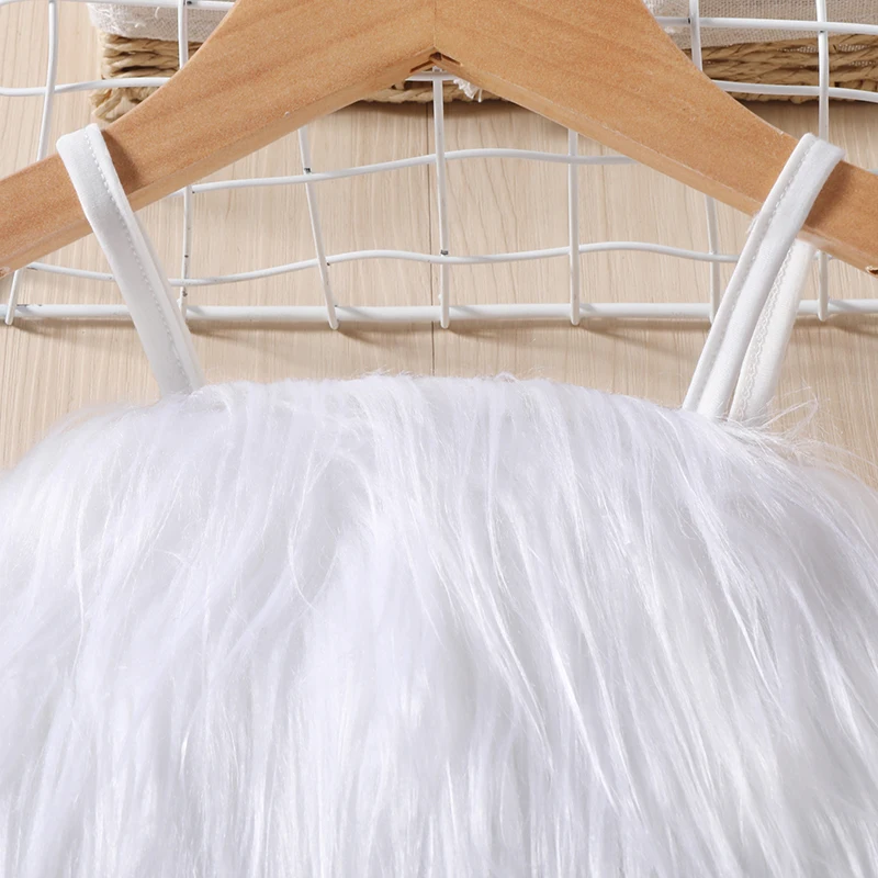 

Baby Girls Summer 2 Piece Outfit Fur Sleeveless Camisole Tops and Elastic PU Shorts Fashion Cute Clothes