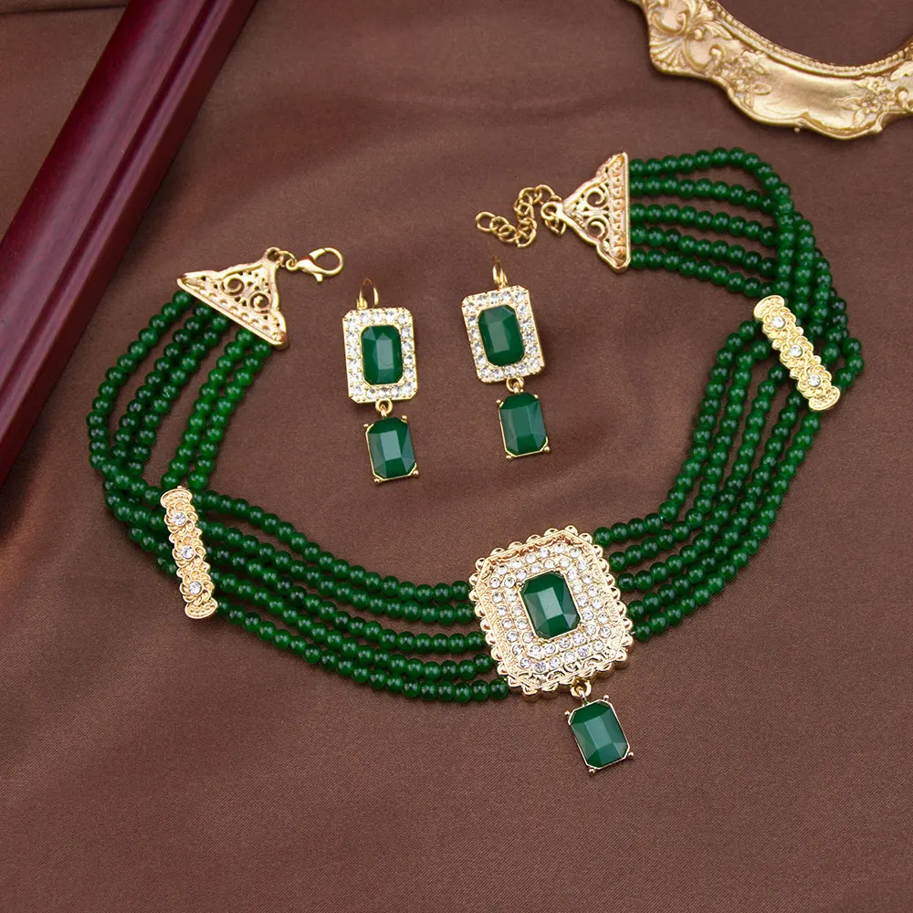 Pendentif Vintage Or Couleur Avec Perle De Jade Vert Et Cristaux - Bijou élégant Pour événement