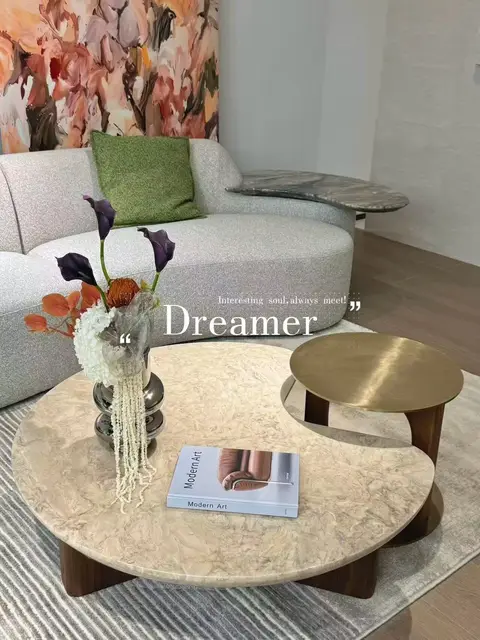 Table basse latérale en forme de C en faux marbre blanc 1