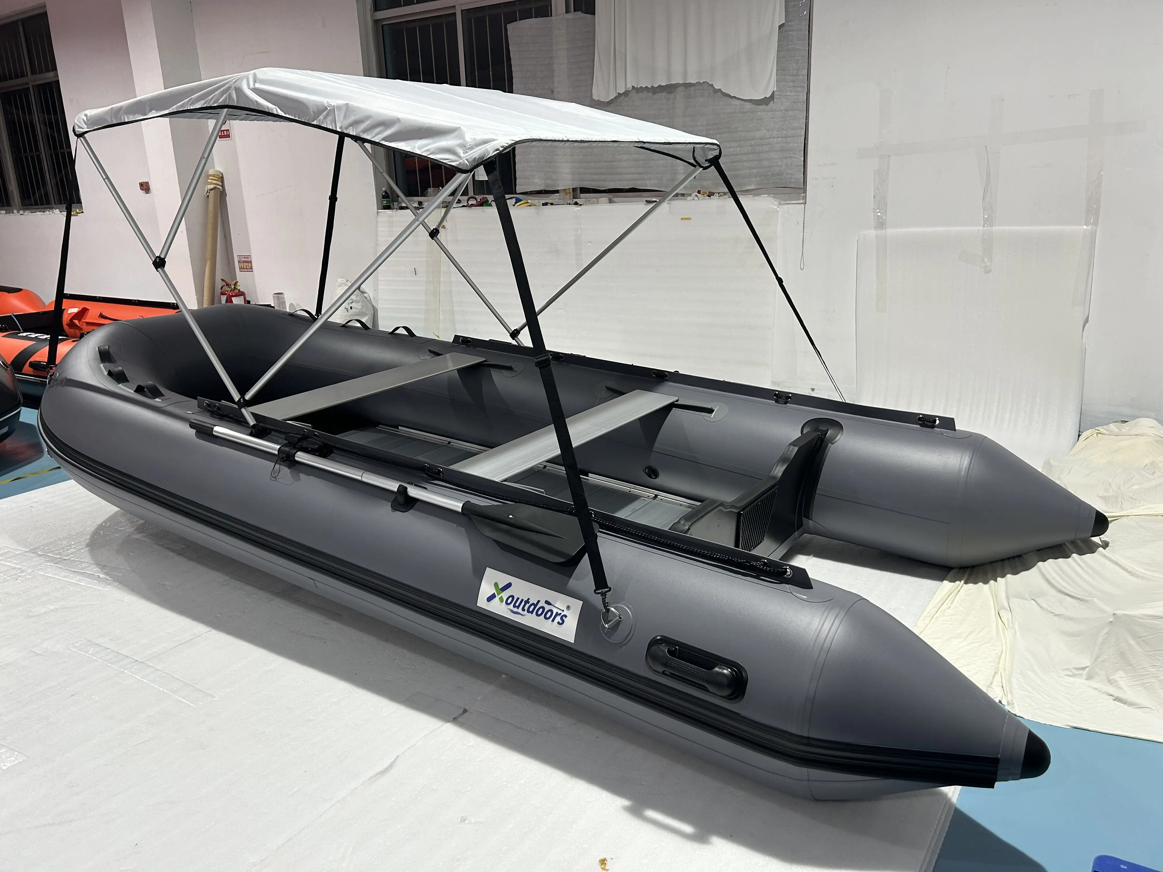 Folded PVC Inflatable Rowing Boat for 4-6 Persons Outdoor Entertainment on Lake River and Offshore