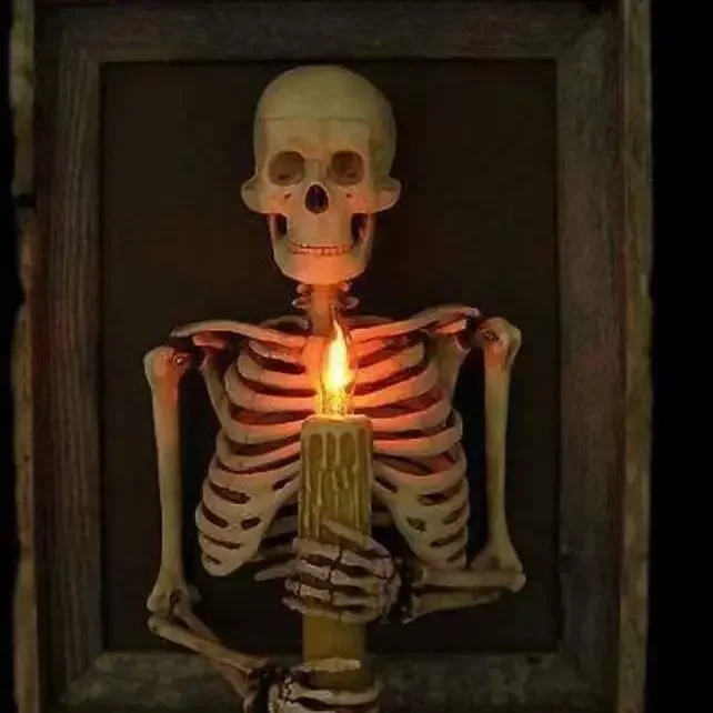 

Halloween Skull Photo Frame Candle Light Resin Material for Spooky Decoration